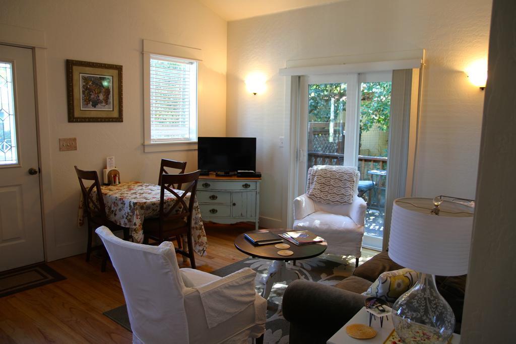 Second Street Cottages Ashland Zimmer foto
